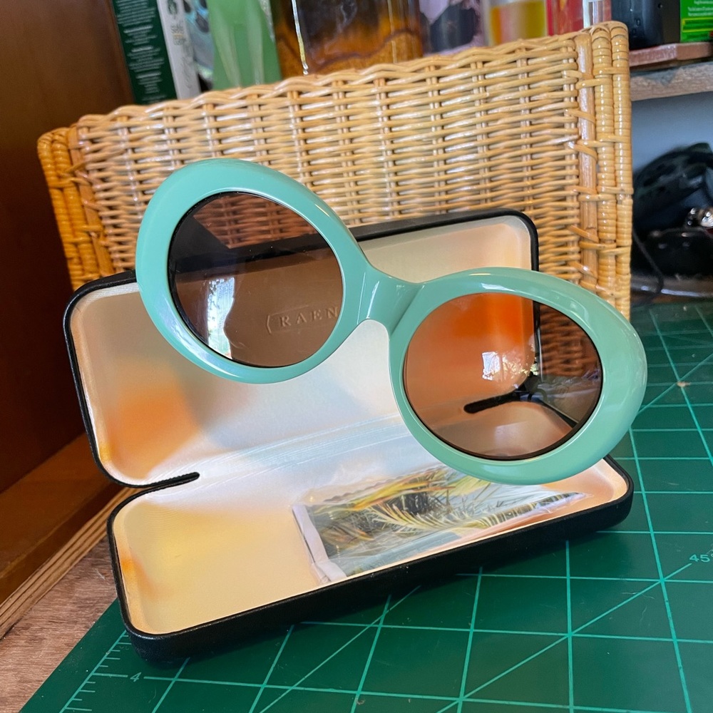Raen Sunglasses Luxury Wig